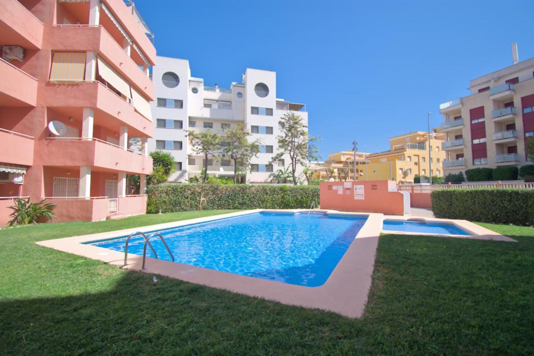 Castillo Playa By Edeal Homes 데니아 외부 사진